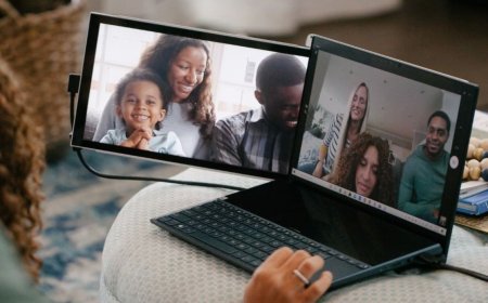 یەکەم ئامێر کە لاپتۆپ دەگۆڕێت بۆ کۆمپیوتەرێک بە چوار شاشە