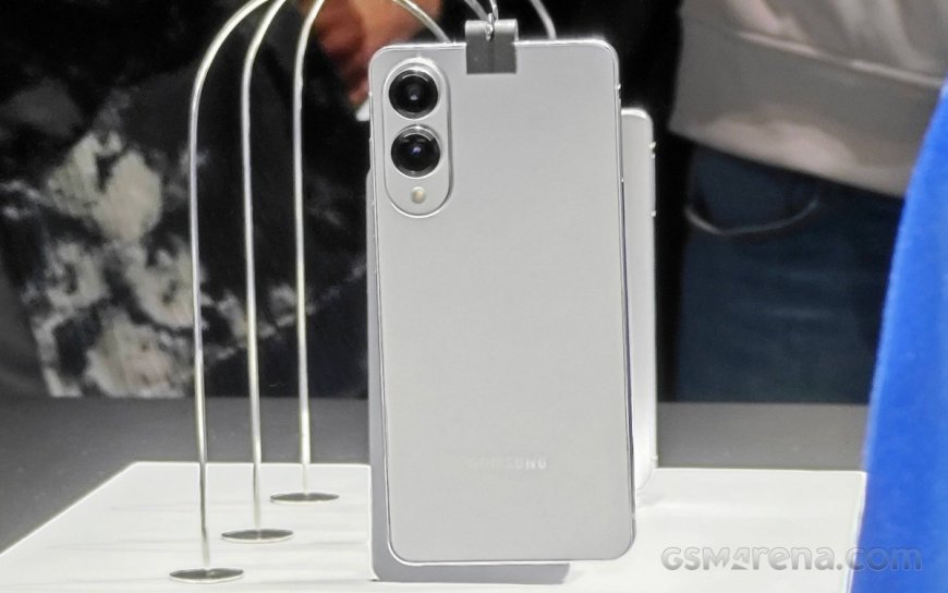 مۆبایلی “Galaxy S25 Edge”