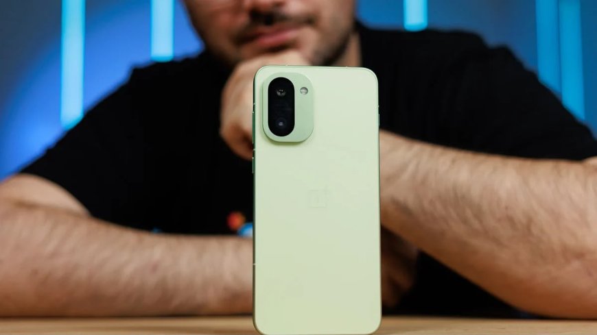کۆمپانیای OnePlus مۆدێلی نوێی OnePlus 15R بە ١٦ گێگابایت ڕام و پاترییەکی زەبەلاحەوە نمایش دەکات.